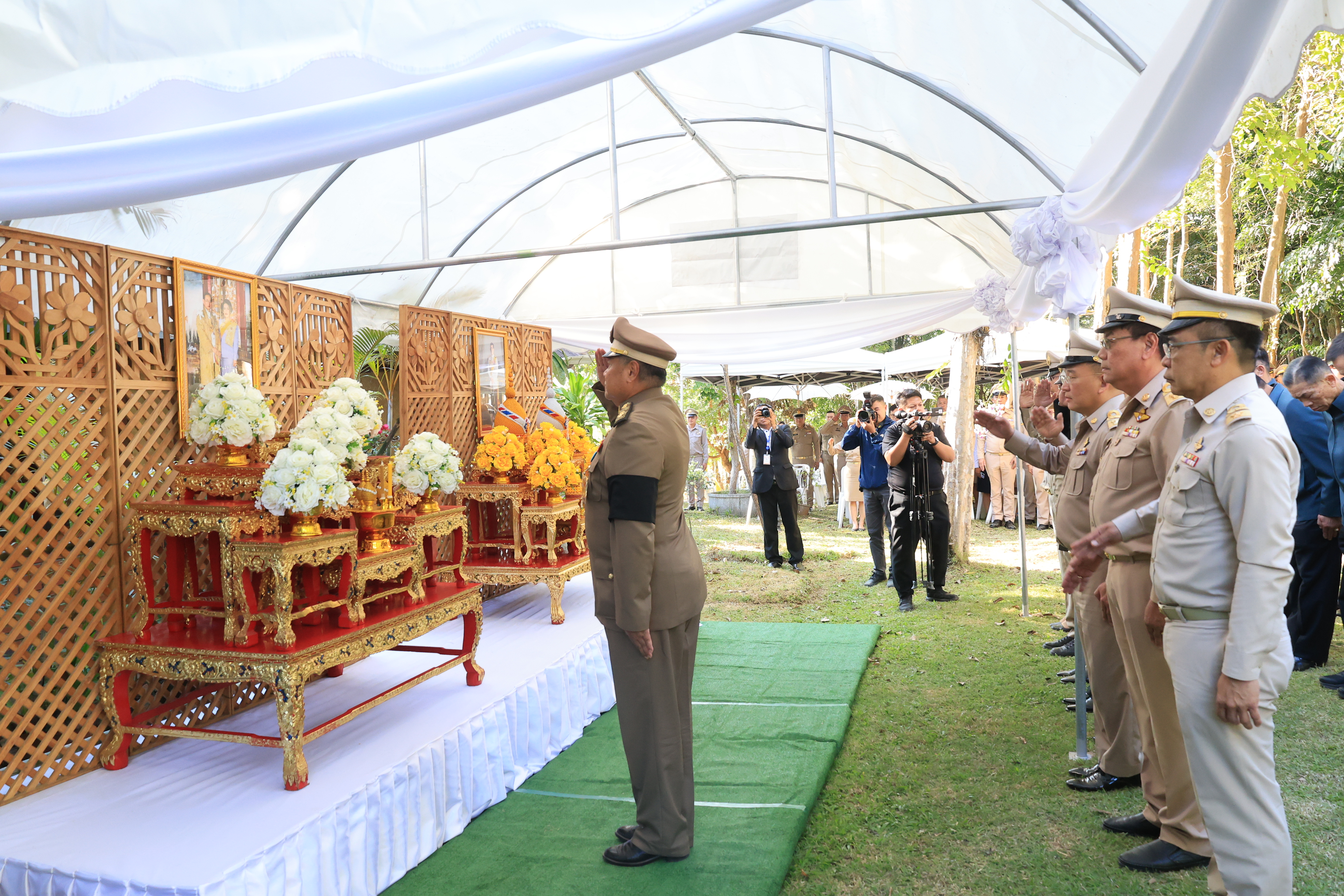 title - องคมนตรี ลงพื้นที่ติดตามและขับเคลื่อนโครงการพัฒนาพื้นที่ลุ่มน้ำแม่อาวอันเนื่องจากพระราชดำริ ตำบลนครเจดีย์ อำเภอป่าซาง จังหวัดลำพูน